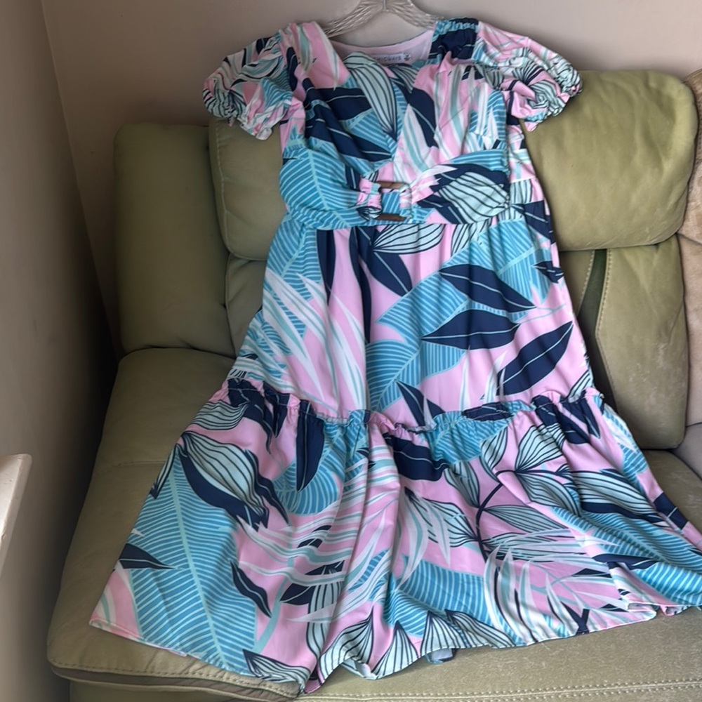 Chic Ways Women’s Two Piece Leaf Print Set